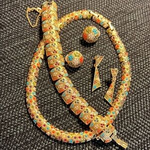 Elegant Gold and Multicolor Jewelry Set